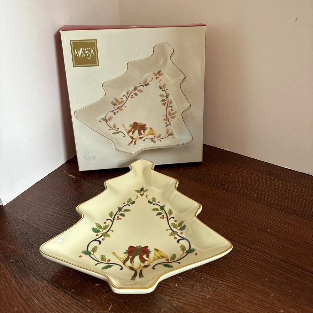 Mikasa Holly Elegance Candy Snack Dish 8